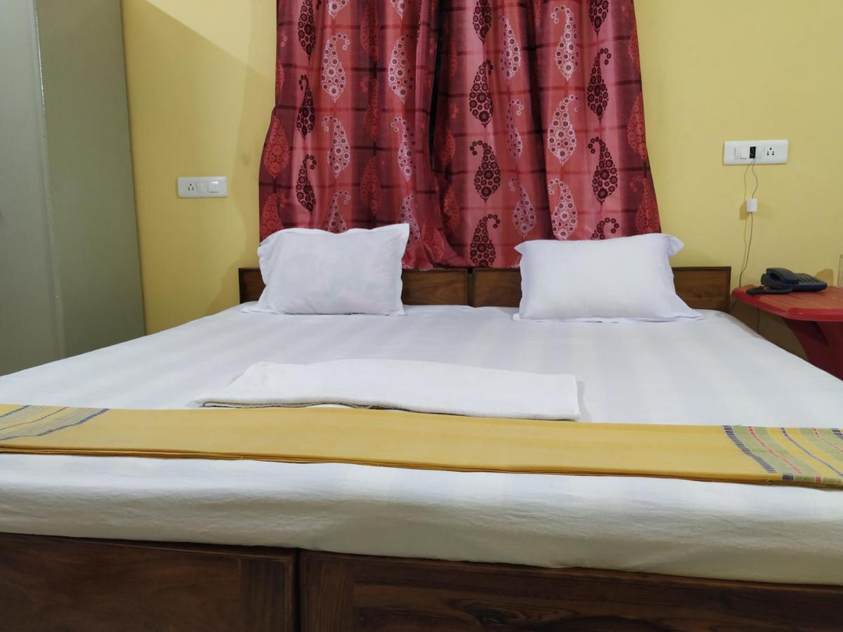 Hotel Bhalobasa Anandabas à Bolpur Extérieur photo