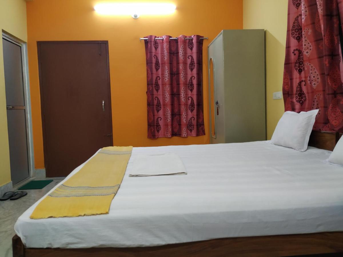 Hotel Bhalobasa Anandabas à Bolpur Extérieur photo