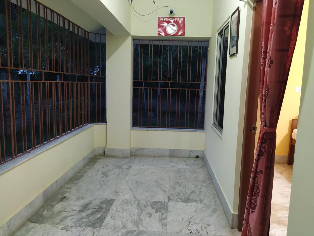 Hotel Bhalobasa Anandabas à Bolpur Extérieur photo
