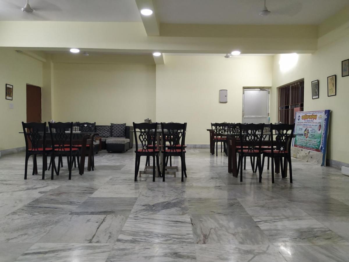 Hotel Bhalobasa Anandabas à Bolpur Extérieur photo