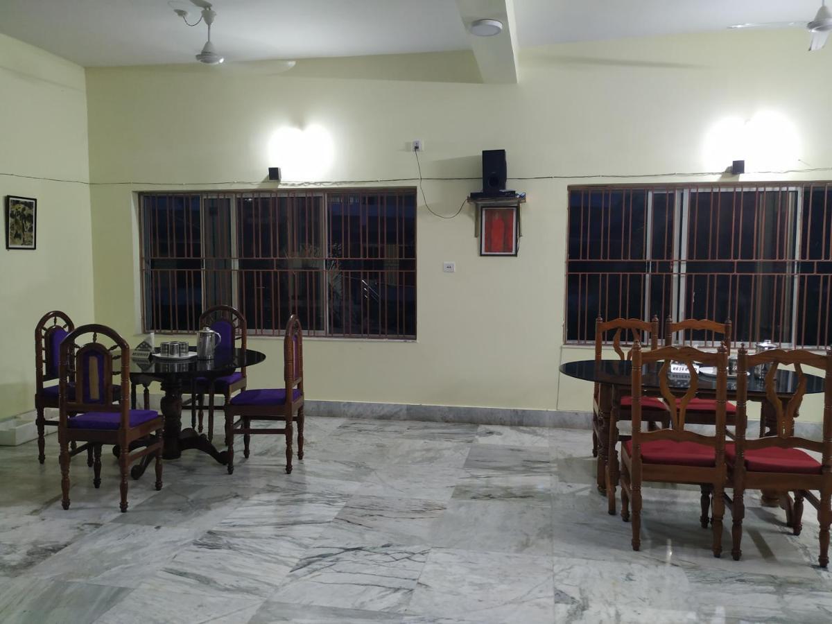 Hotel Bhalobasa Anandabas à Bolpur Extérieur photo
