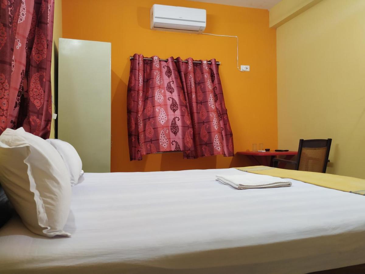 Hotel Bhalobasa Anandabas à Bolpur Extérieur photo