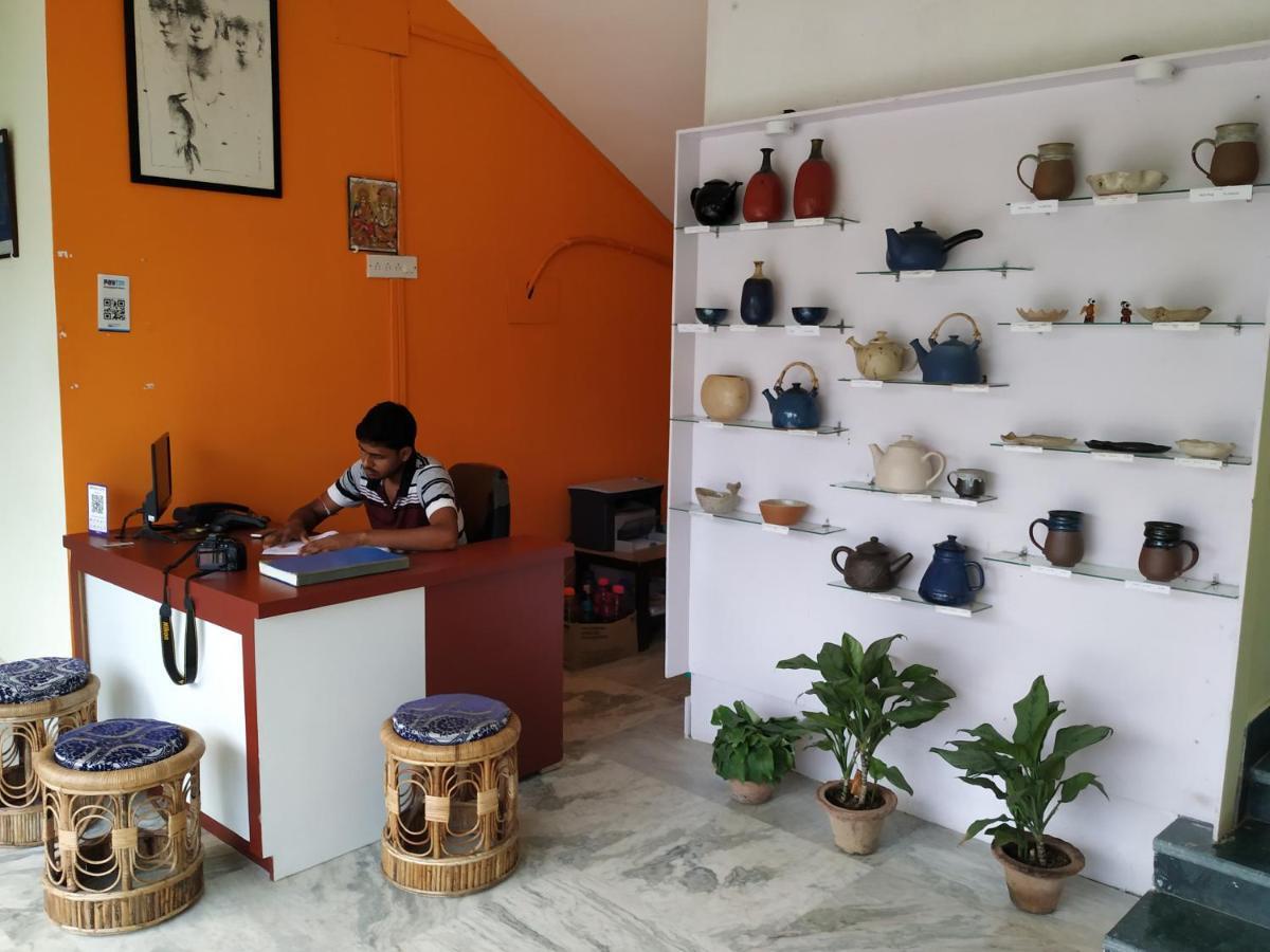 Hotel Bhalobasa Anandabas à Bolpur Extérieur photo