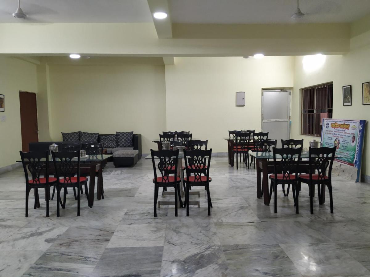 Hotel Bhalobasa Anandabas à Bolpur Extérieur photo