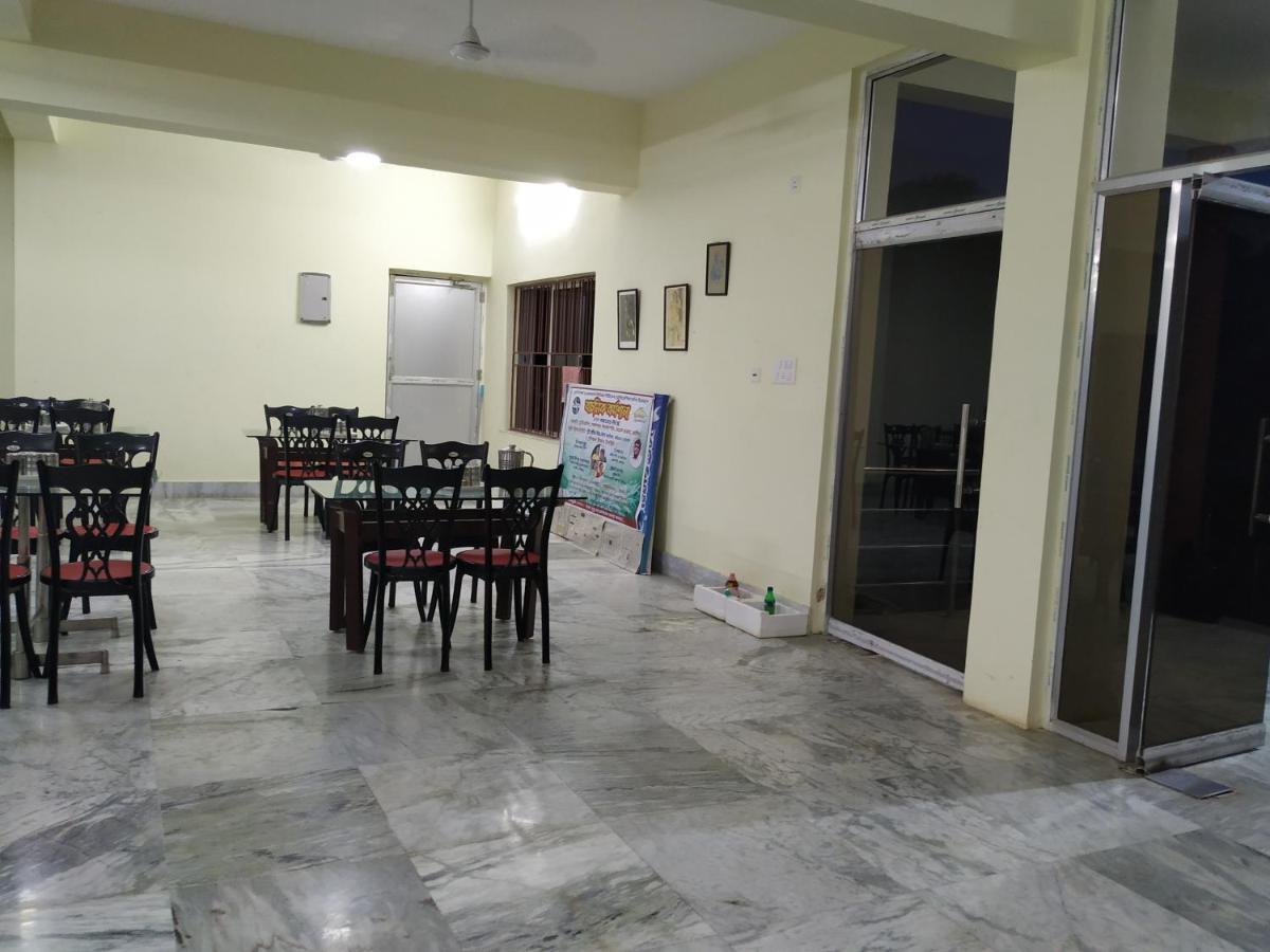 Hotel Bhalobasa Anandabas à Bolpur Extérieur photo
